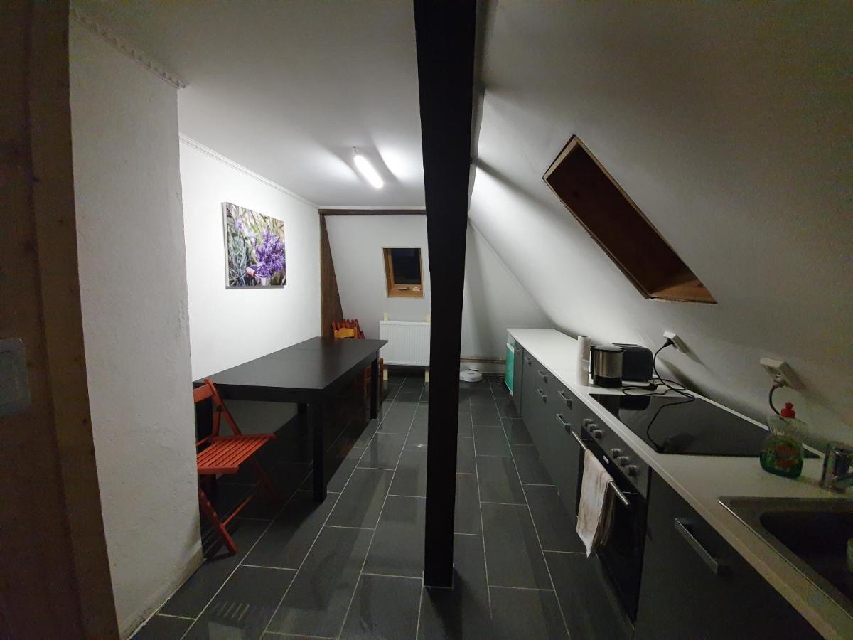 Dachgeschosswohnung In Neumuenster 2 Zimmer מראה חיצוני תמונה